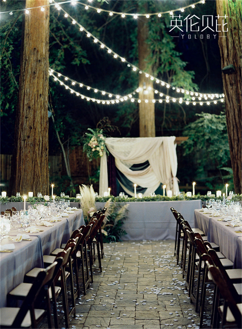 红杉树下的亲密婚礼